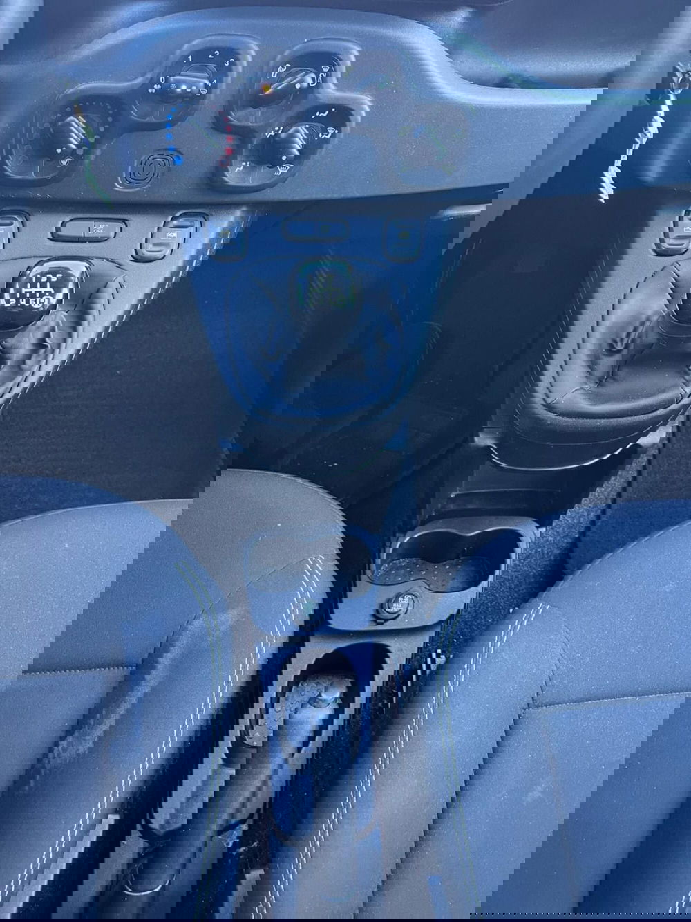 Fiat Panda Cross nuova a Milano (19)