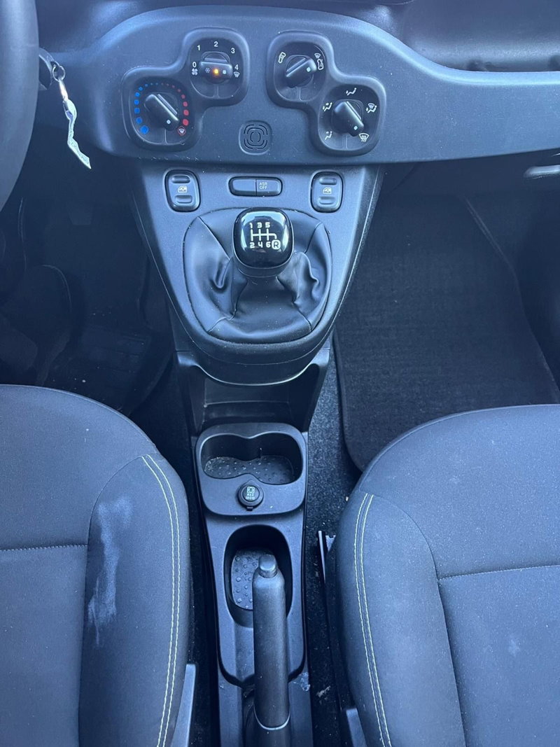 Fiat Panda Cross nuova a Milano (19)