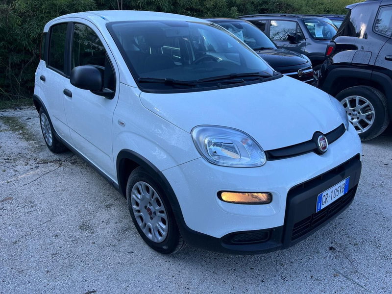 Fiat Panda Cross nuova a Milano (3)