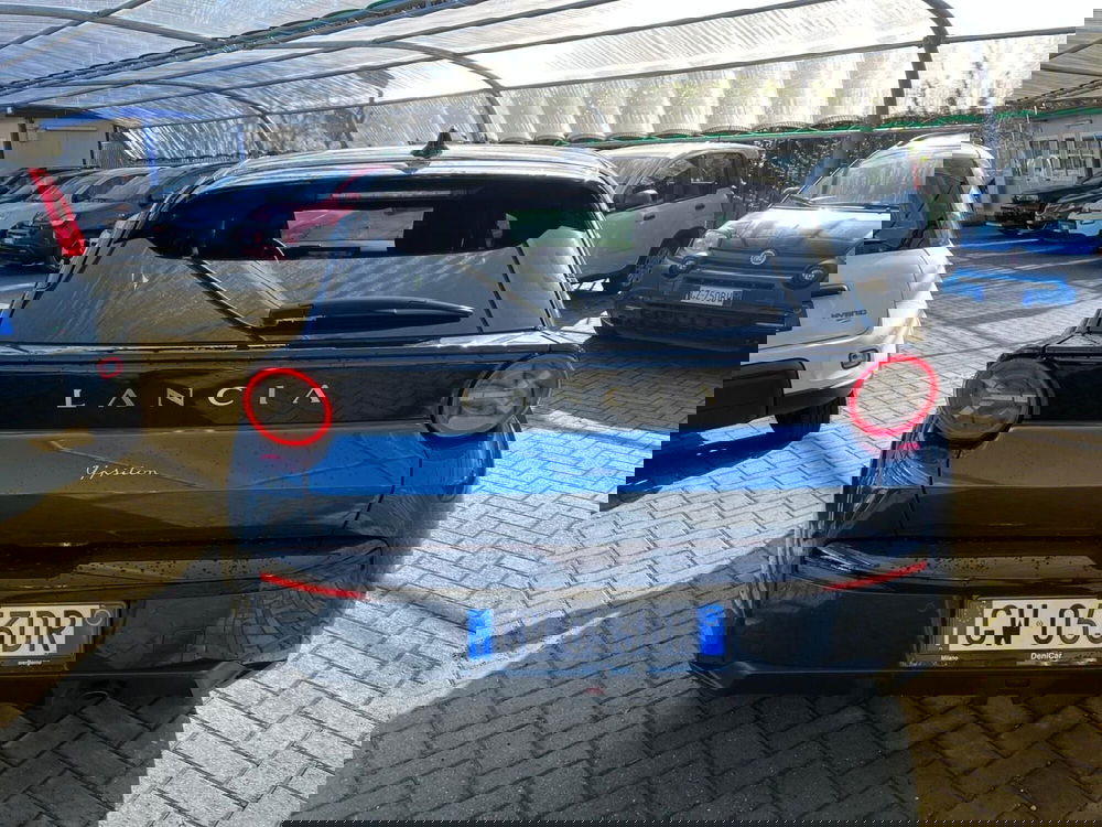 Lancia Ypsilon usata a Milano (10)