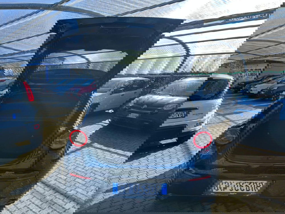 Lancia Ypsilon usata a Milano (11)