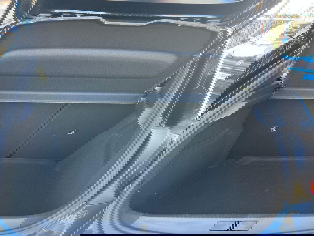 Lancia Ypsilon usata a Milano (12)