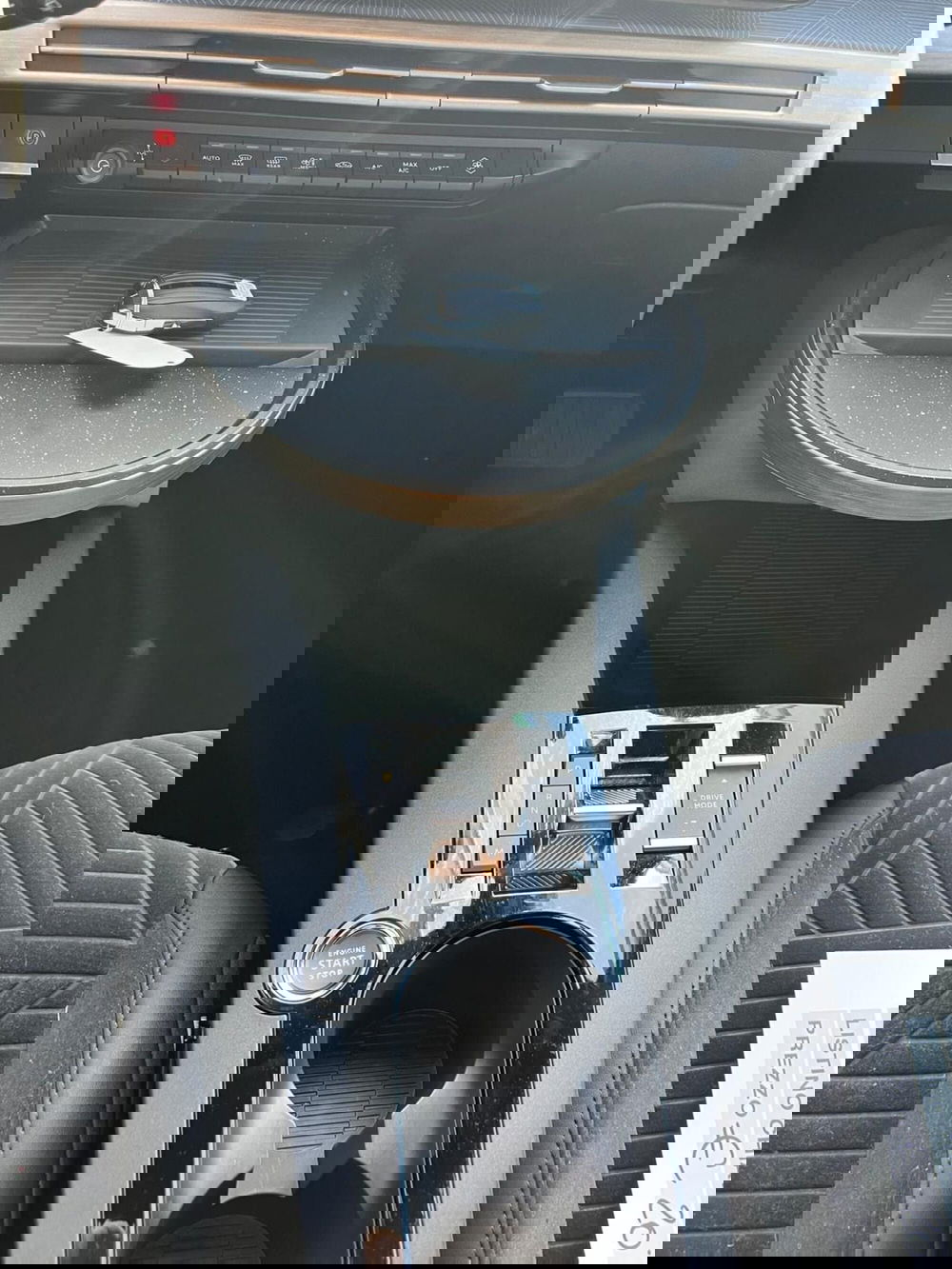 Lancia Ypsilon usata a Milano (19)