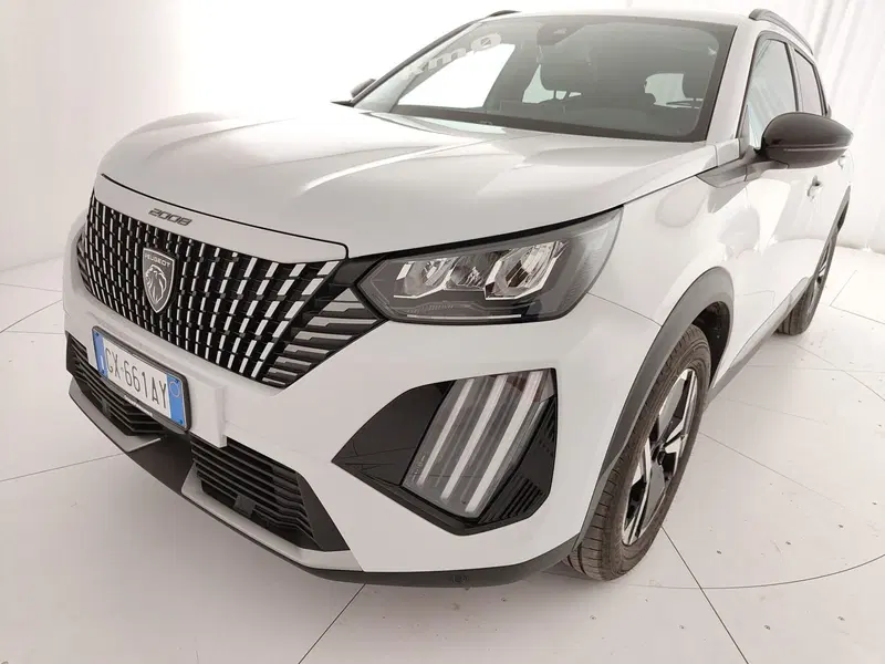 Peugeot 2008 nuova a Caserta (13)