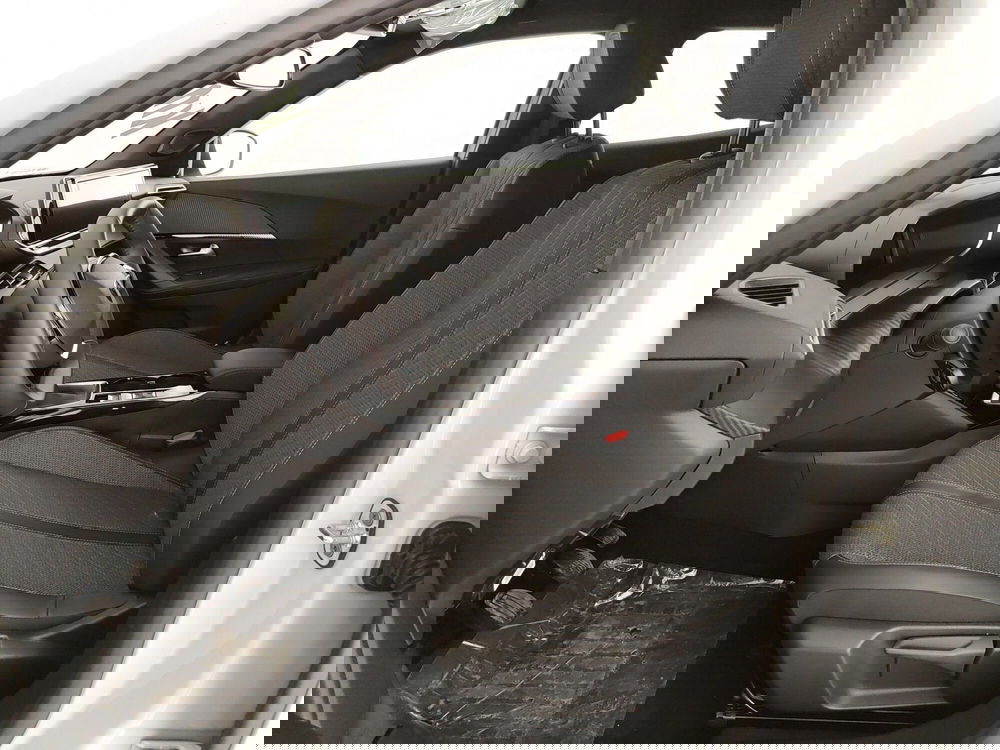 Peugeot 2008 nuova a Caserta (16)
