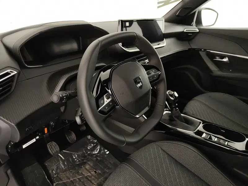 Peugeot 2008 nuova a Caserta (20)