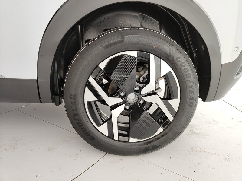 Peugeot 2008 nuova a Caserta (11)