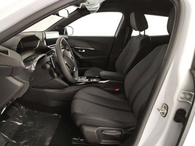 Peugeot 2008 nuova a Caserta (16)