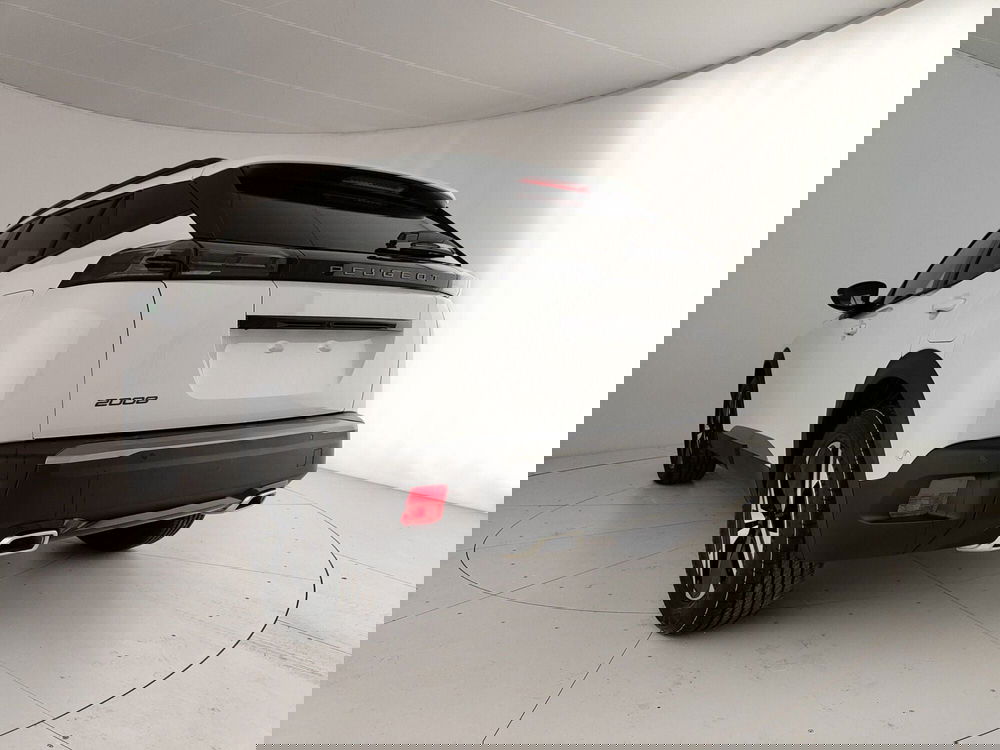 Peugeot 2008 nuova a Caserta (9)