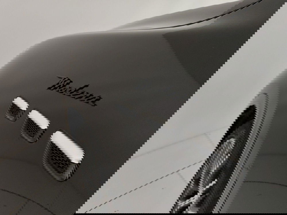 Maserati Grecale usata a Caserta (14)