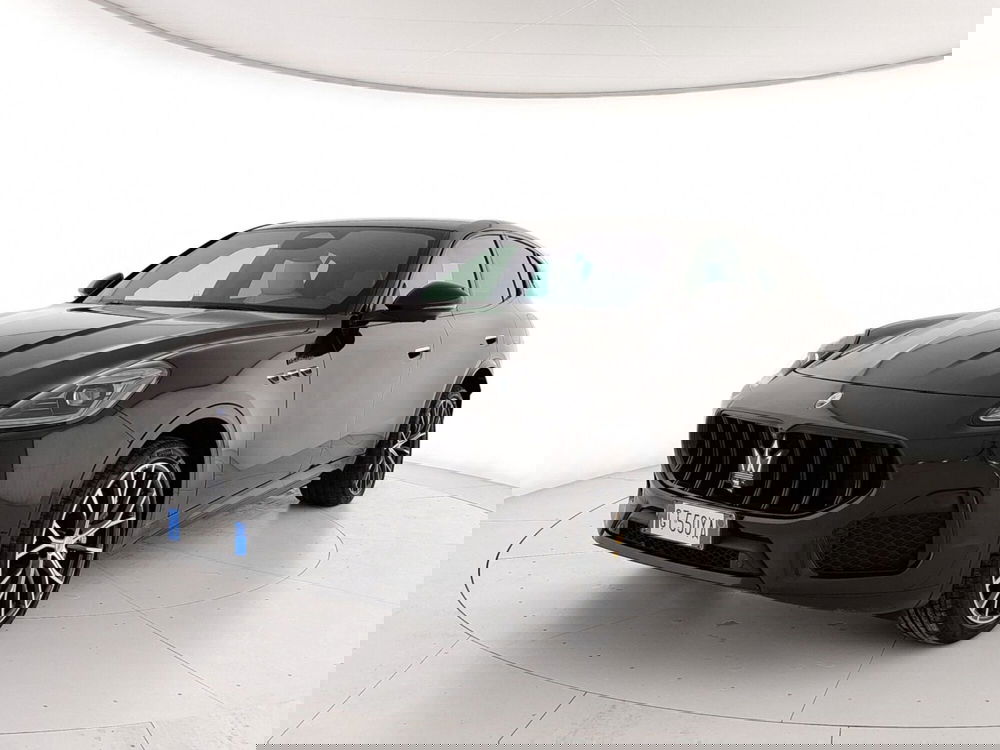 Maserati Grecale usata a Caserta (3)