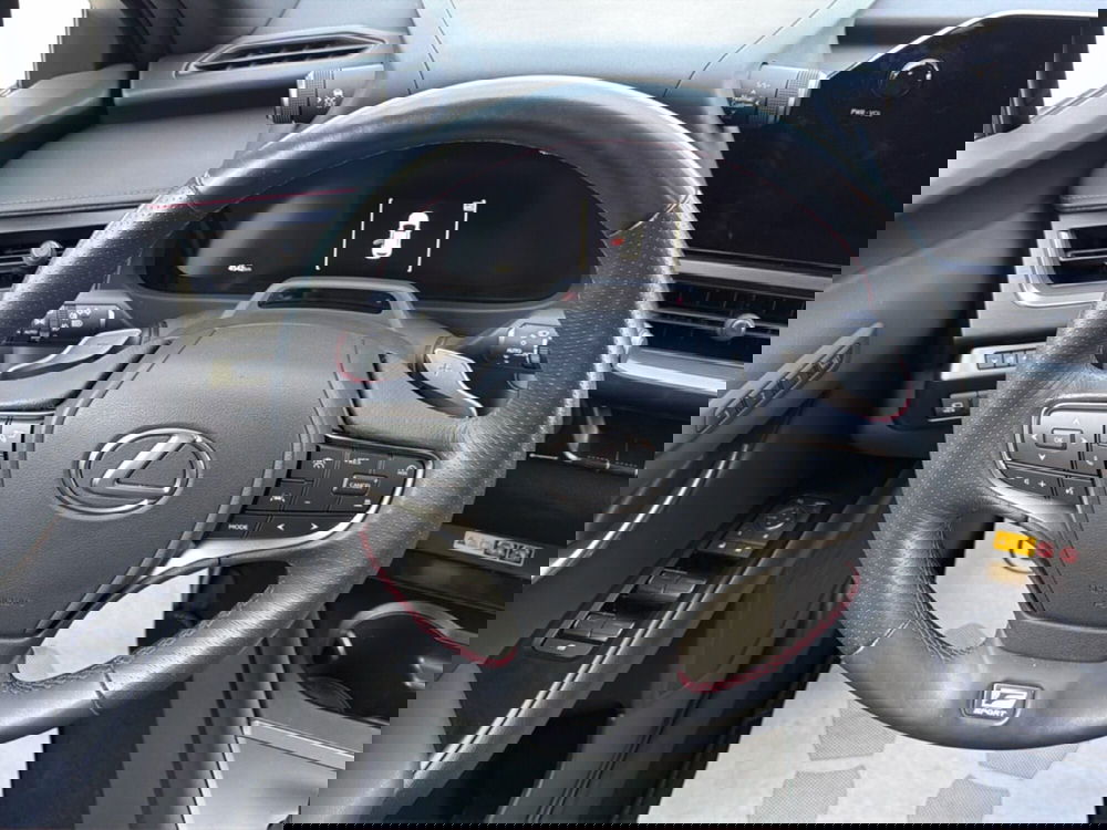 Lexus UX usata a Siracusa (10)