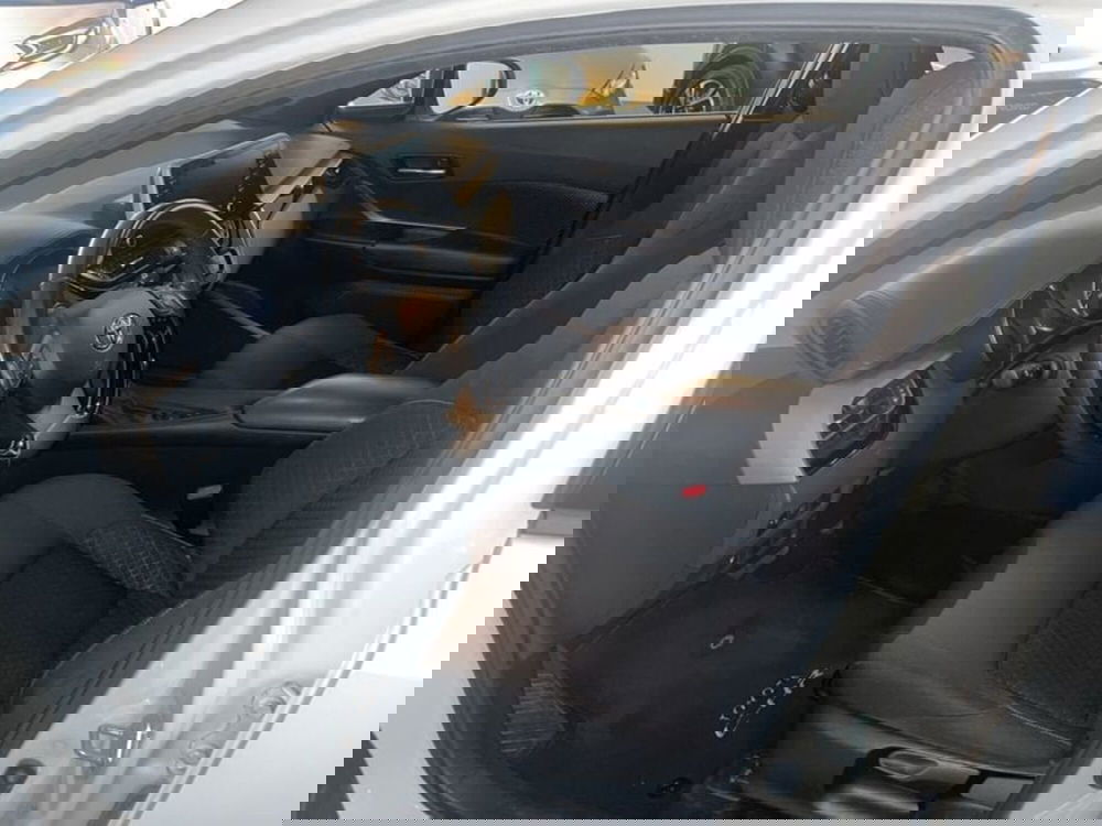 Toyota Toyota C-HR usata a Vicenza (11)