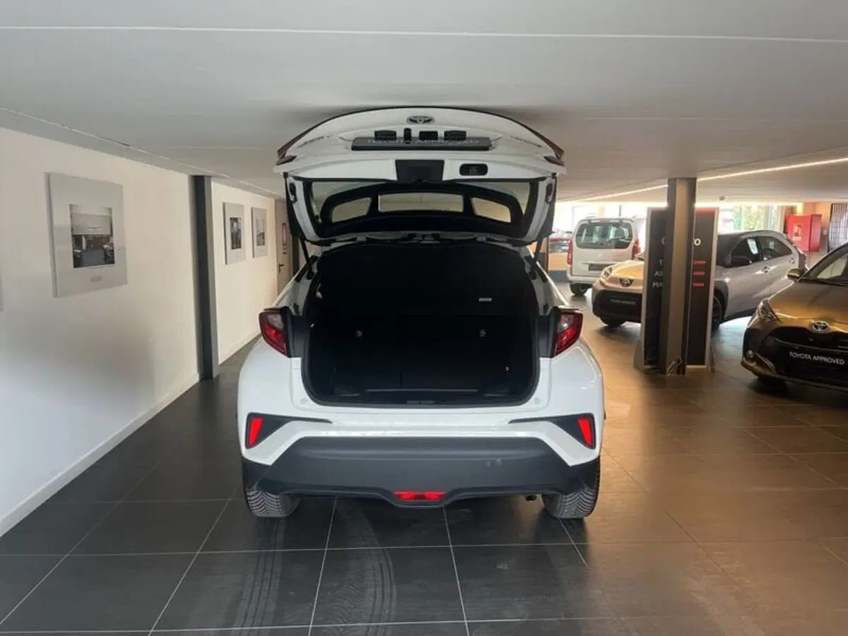 Toyota Toyota C-HR usata a Vicenza (9)