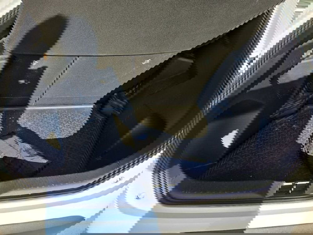 Toyota Yaris Cross usata a Vicenza (9)