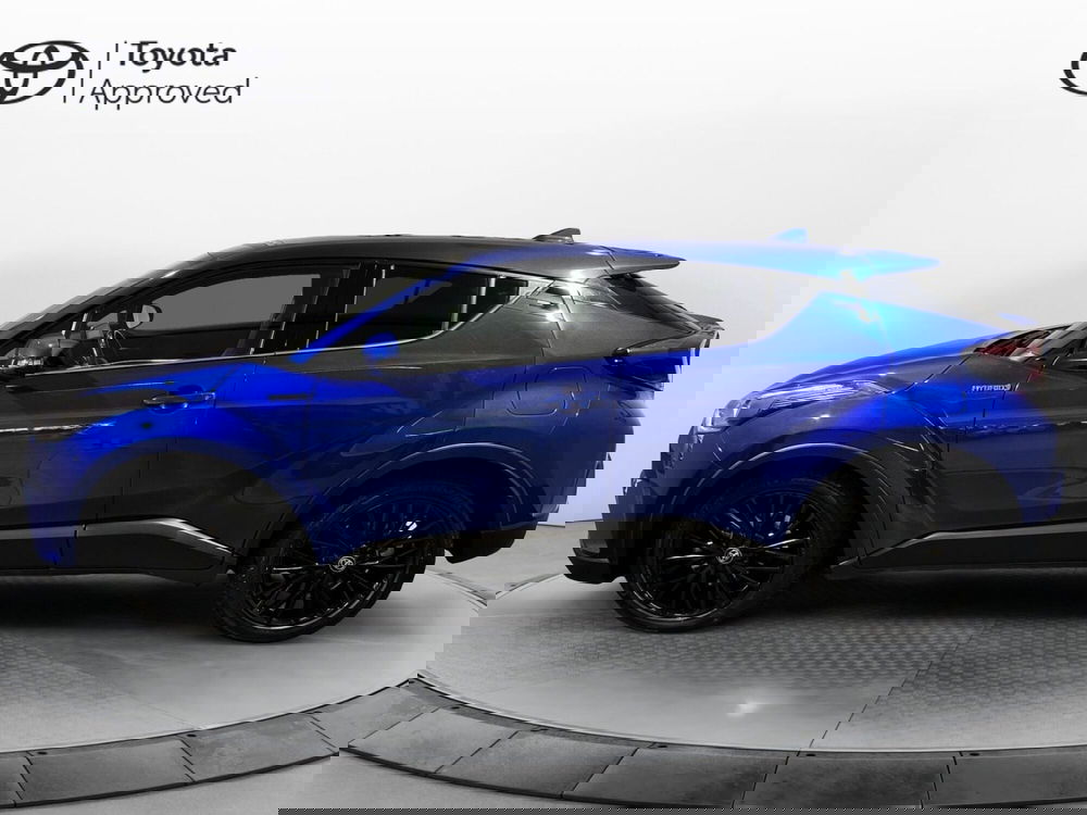 Toyota Toyota C-HR usata a Milano (3)