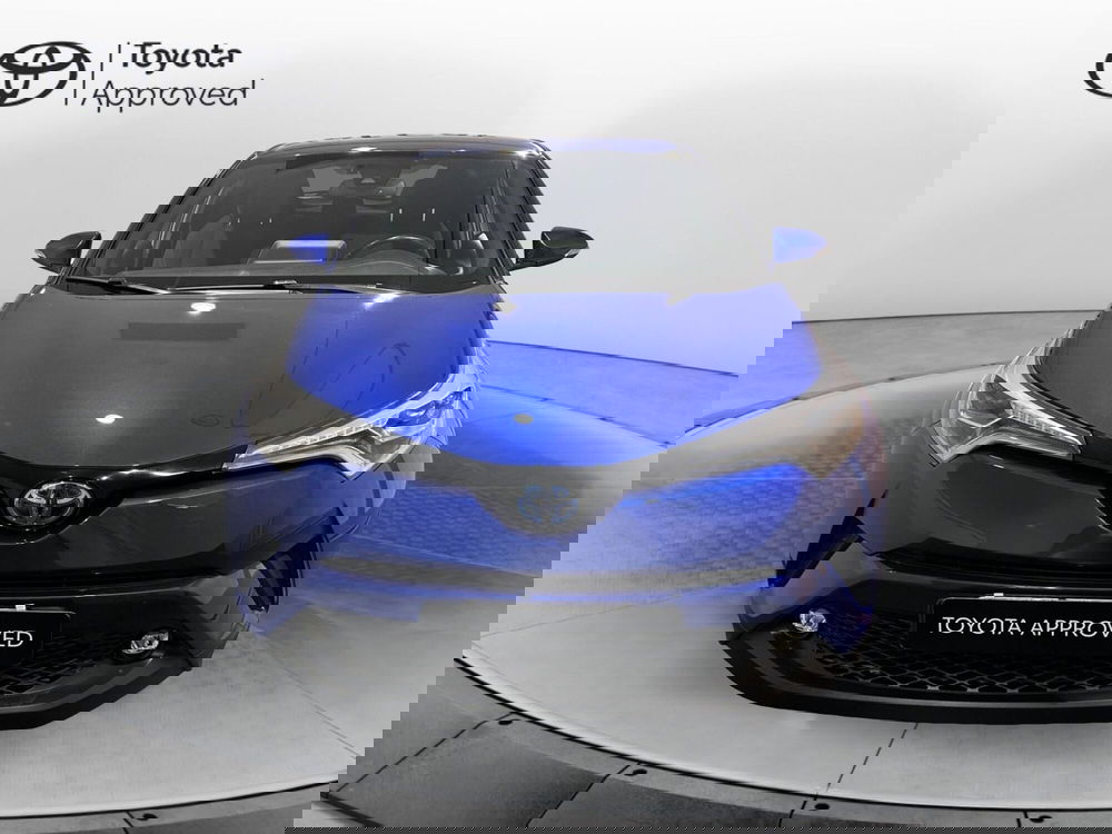 Toyota Toyota C-HR usata a Milano (4)