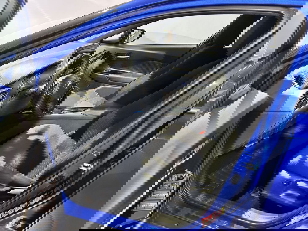 Toyota Toyota C-HR usata a Milano (7)