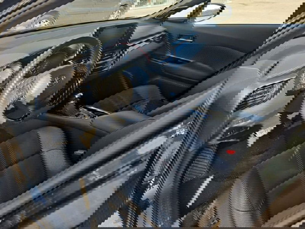 Toyota Toyota C-HR usata a Vicenza (10)
