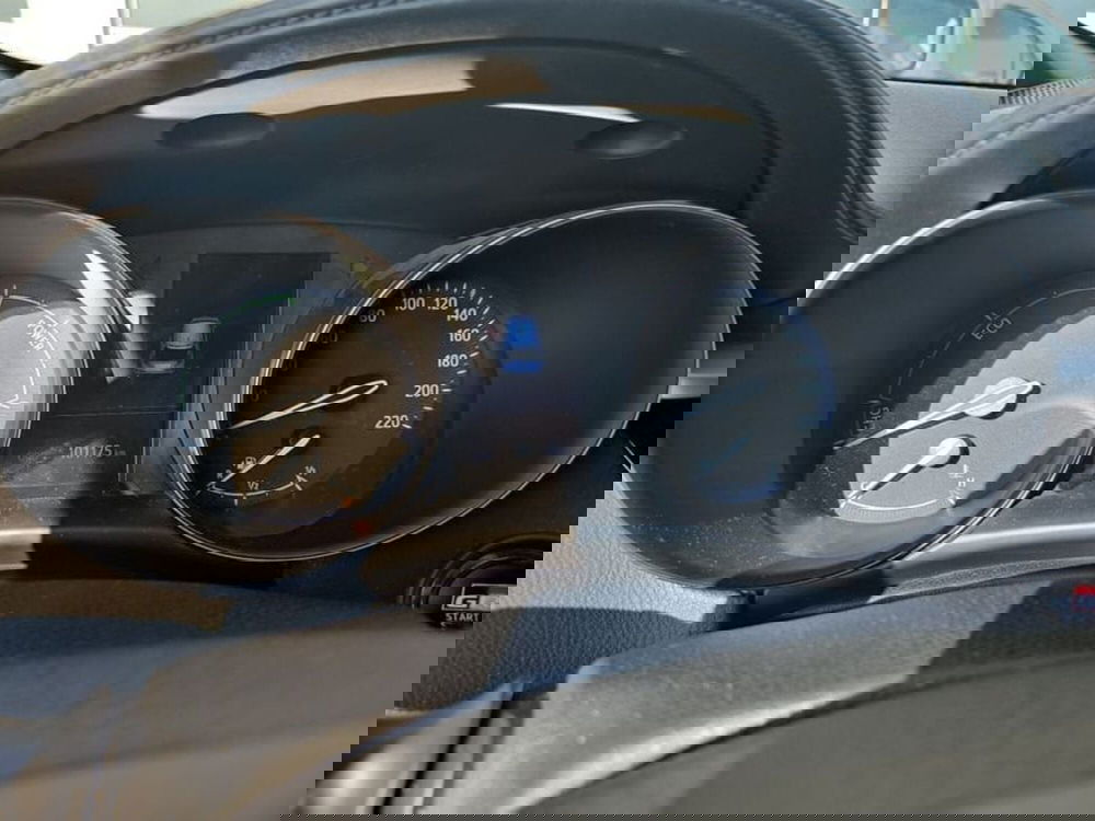 Toyota Toyota C-HR usata a Vicenza (11)