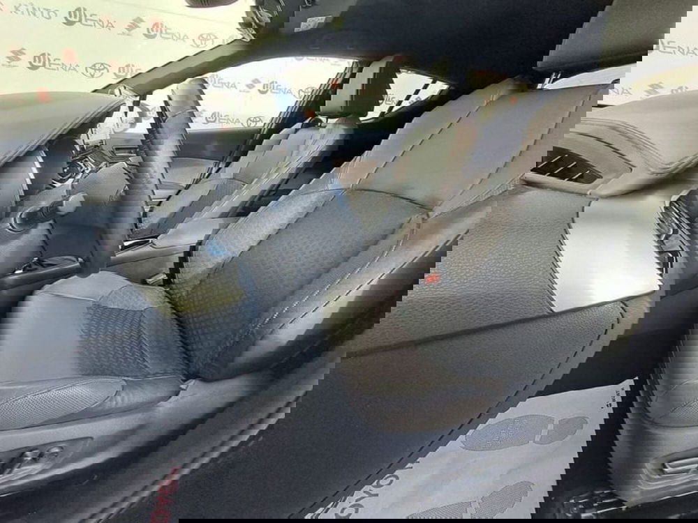 Toyota Toyota C-HR usata a Cagliari (13)