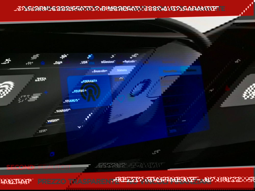 Toyota Aygo X nuova a Campobasso (14)