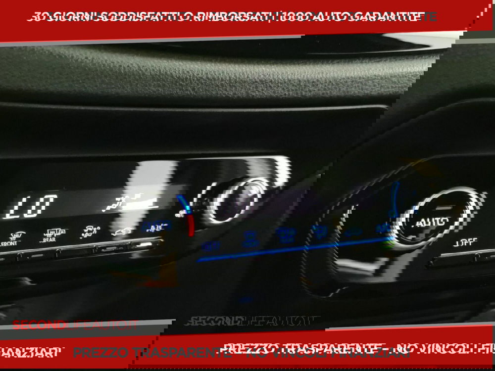 Toyota Aygo X nuova a Campobasso (14)