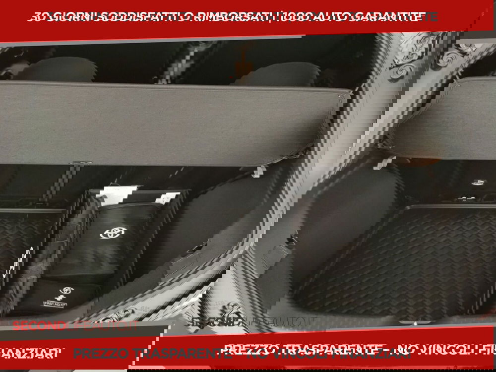 Toyota Aygo X nuova a Chieti (7)
