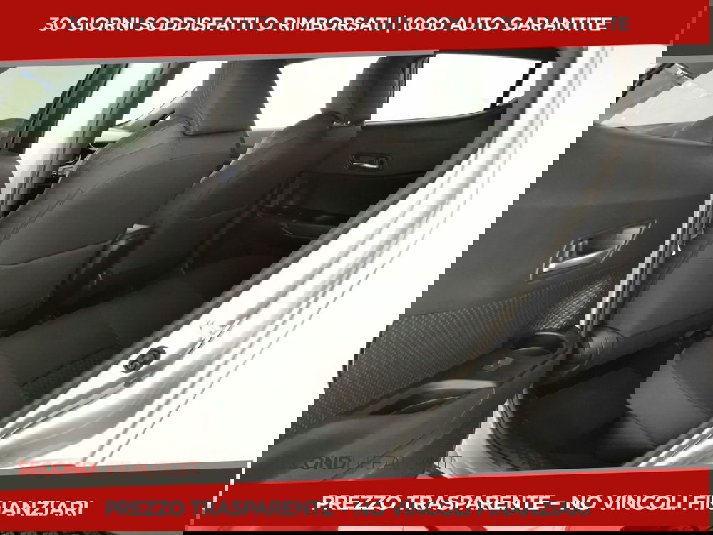 Toyota Toyota C-HR usata a Chieti (6)