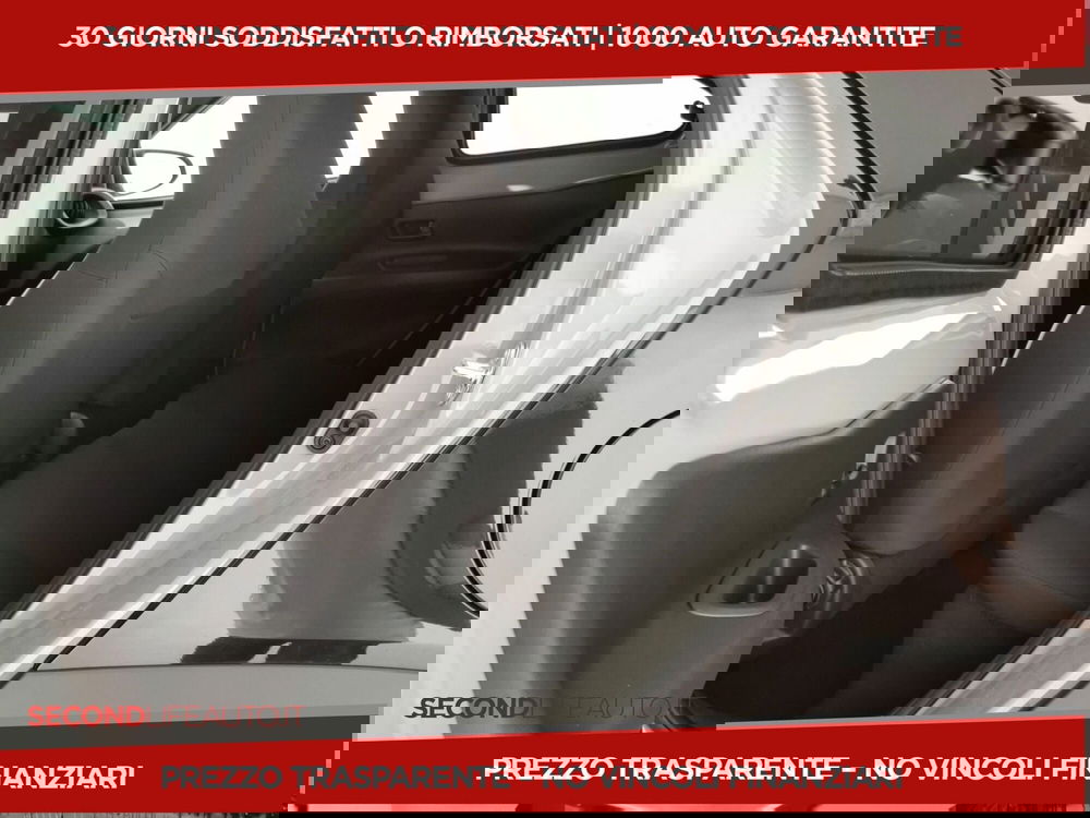 Toyota Aygo X nuova a Chieti (6)