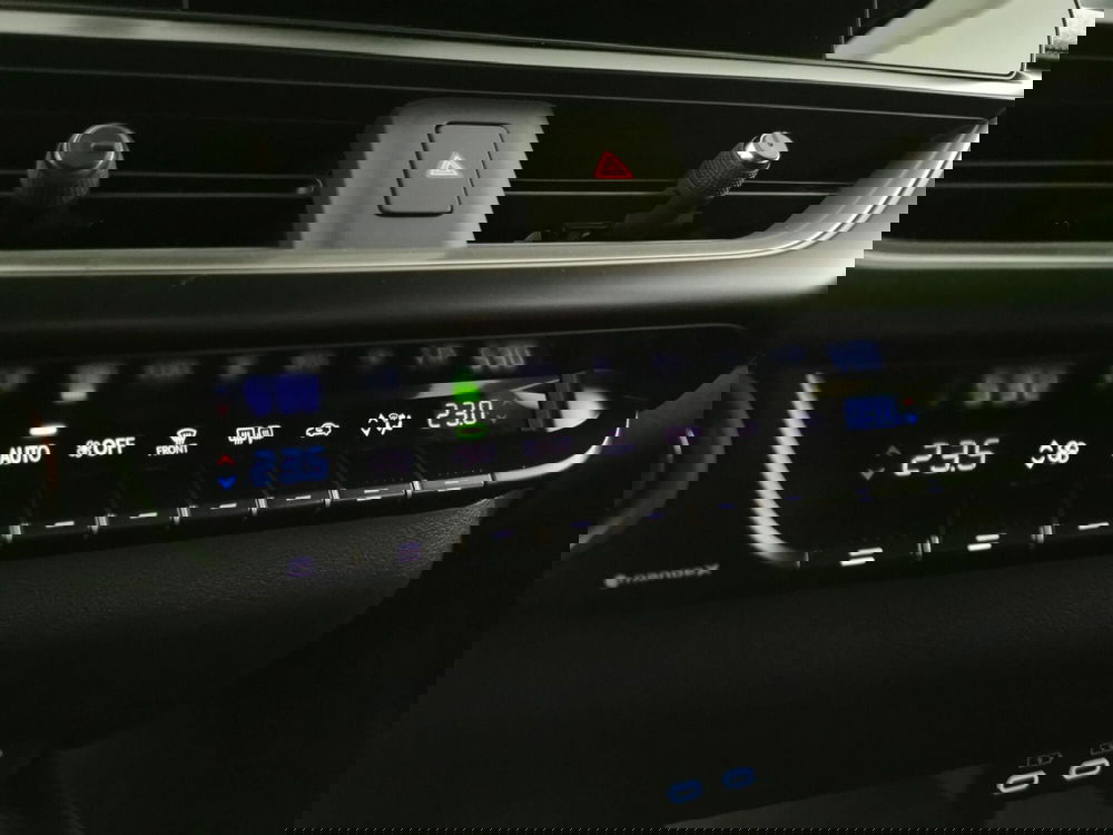 Lexus UX usata a Chieti (16)