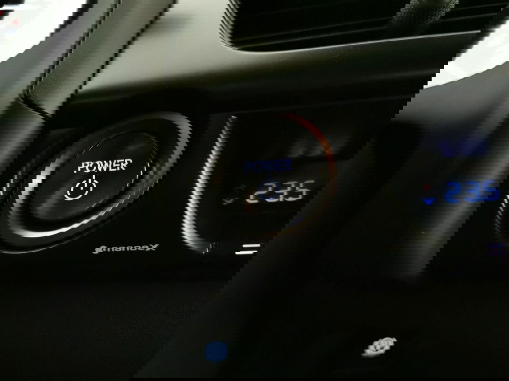 Lexus UX usata a Chieti (17)