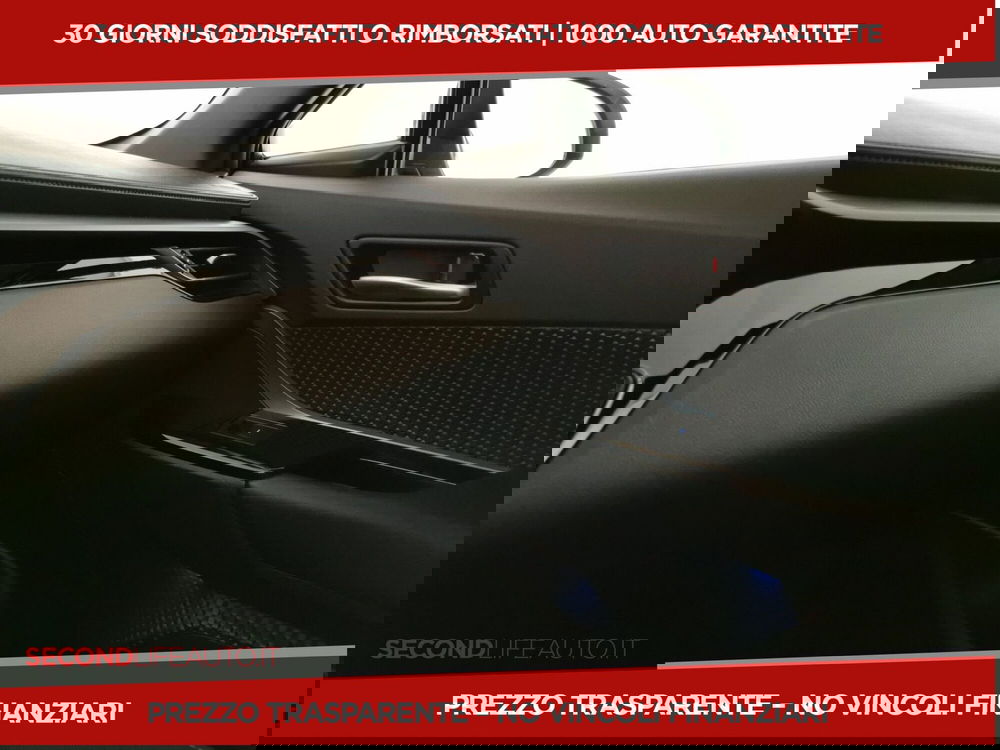 Toyota Toyota C-HR usata a Chieti (14)