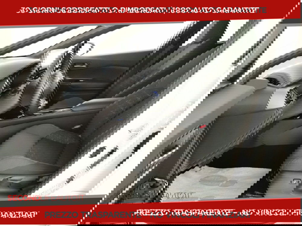 Toyota Toyota C-HR usata a Chieti (5)