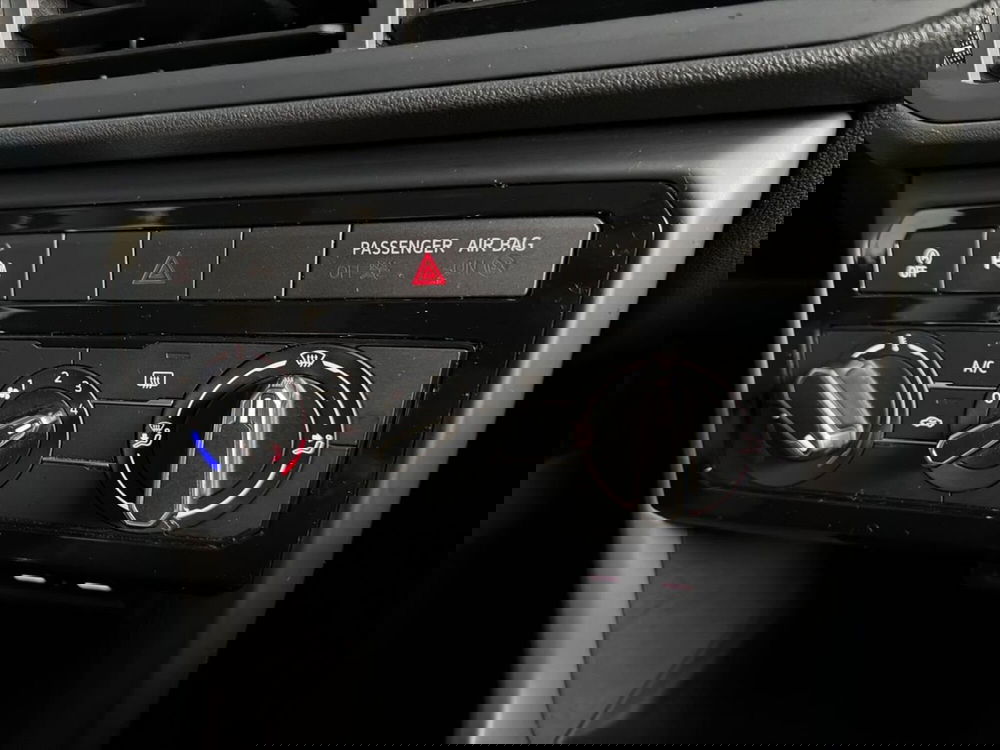 Volkswagen T-Cross usata a Bergamo (14)