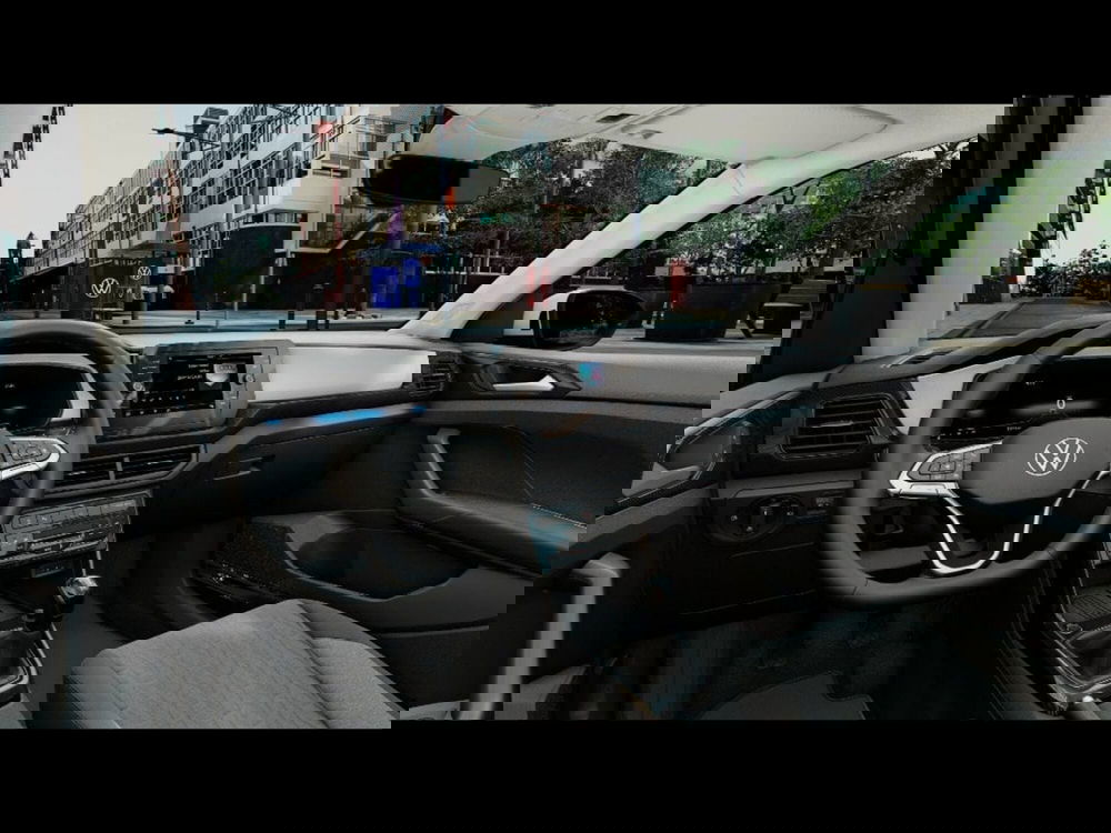 Volkswagen T-Cross nuova a Livorno (6)