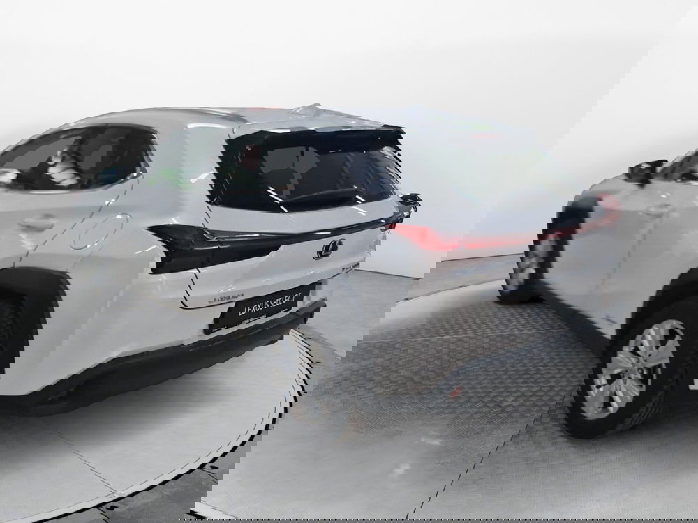 Lexus UX usata a Bologna (4)