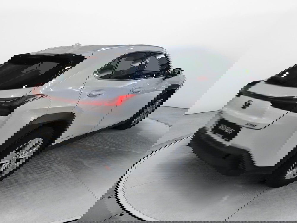 Lexus UX usata a Bologna (6)