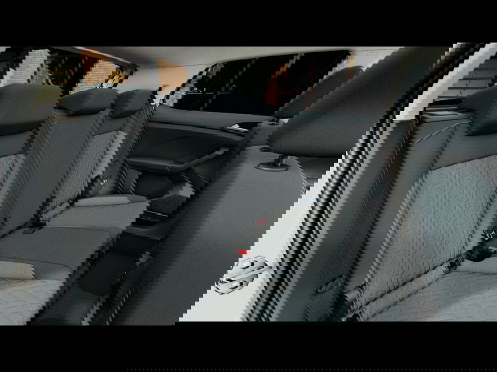 Volkswagen T-Cross nuova a Firenze (9)