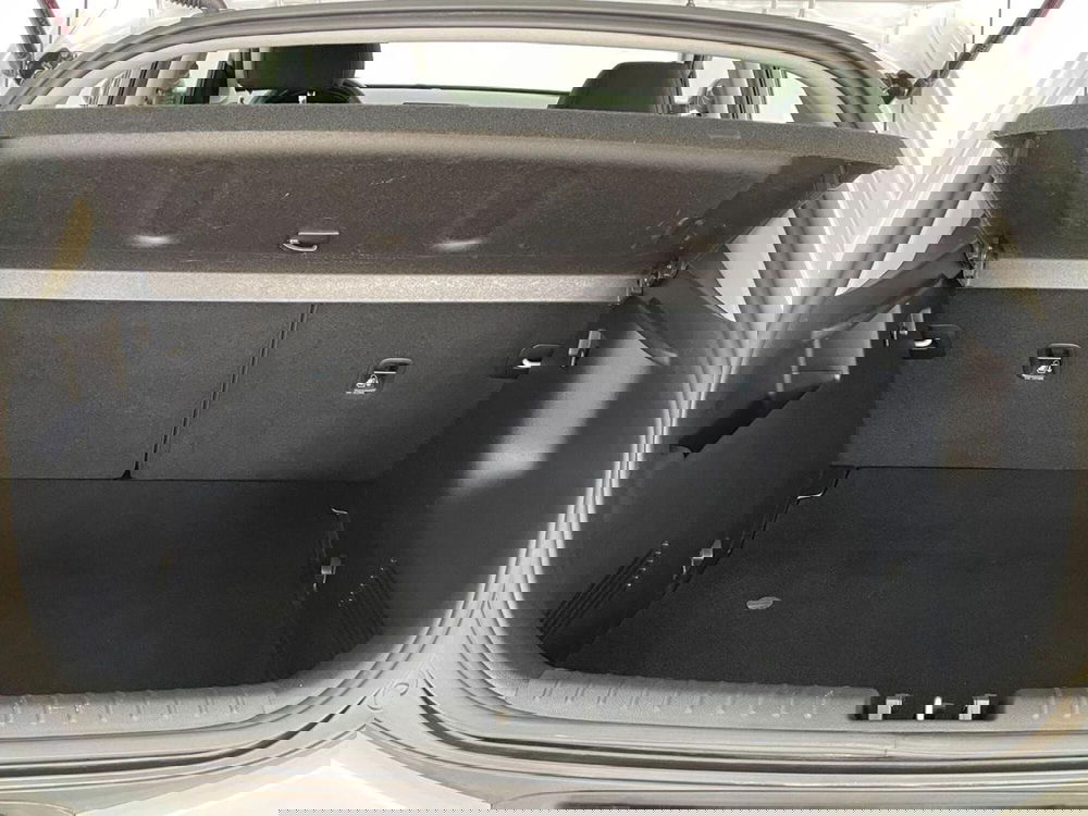 Kia Stonic usata a Como (4)