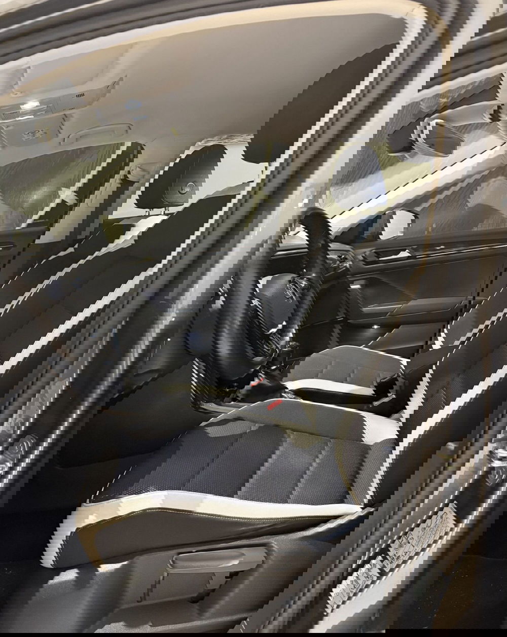 Volkswagen T-Roc usata a Parma (5)