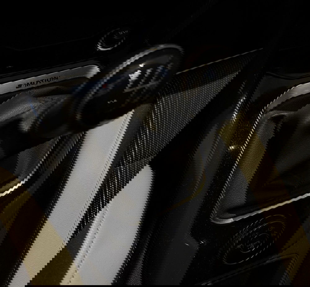 Volkswagen T-Roc usata a Parma (9)