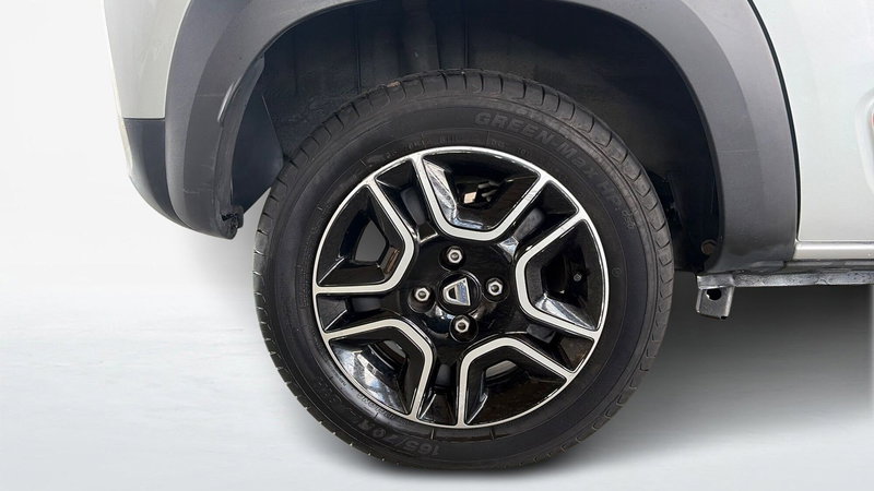 Dacia Spring usata a Catania (18)