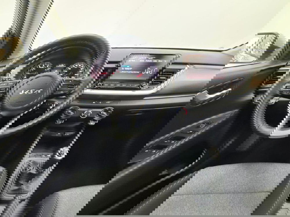 Kia Stonic usata a Como (10)