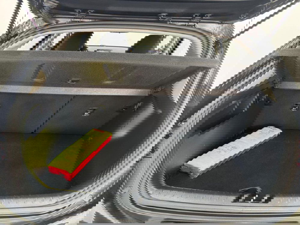 Kia Stonic usata a Como (17)