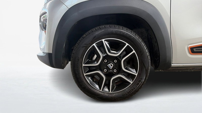 Dacia Spring usata a Catania (5)