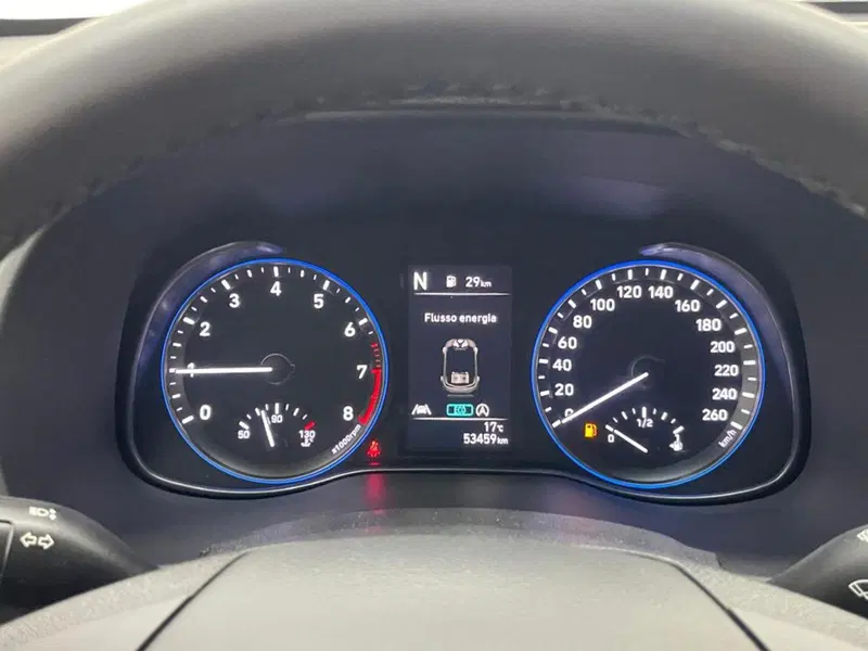 Hyundai Kona usata a Como (12)