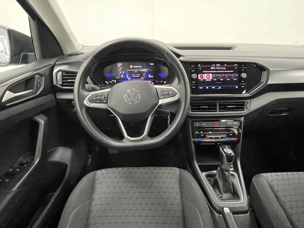 Volkswagen T-Cross usata a Como (10)
