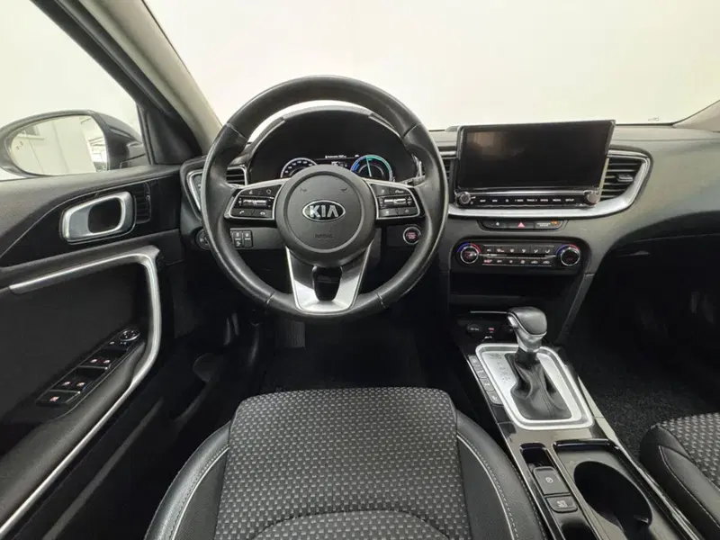 Kia XCeed usata a Como (12)