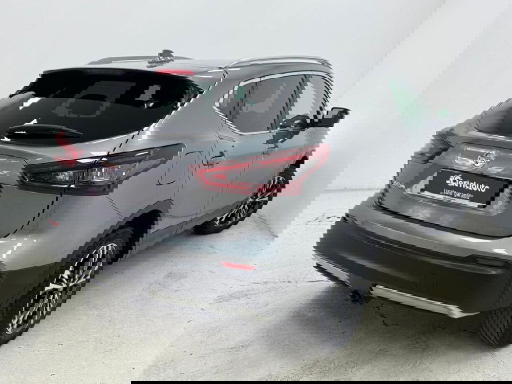 Nissan Qashqai usata a Como (2)